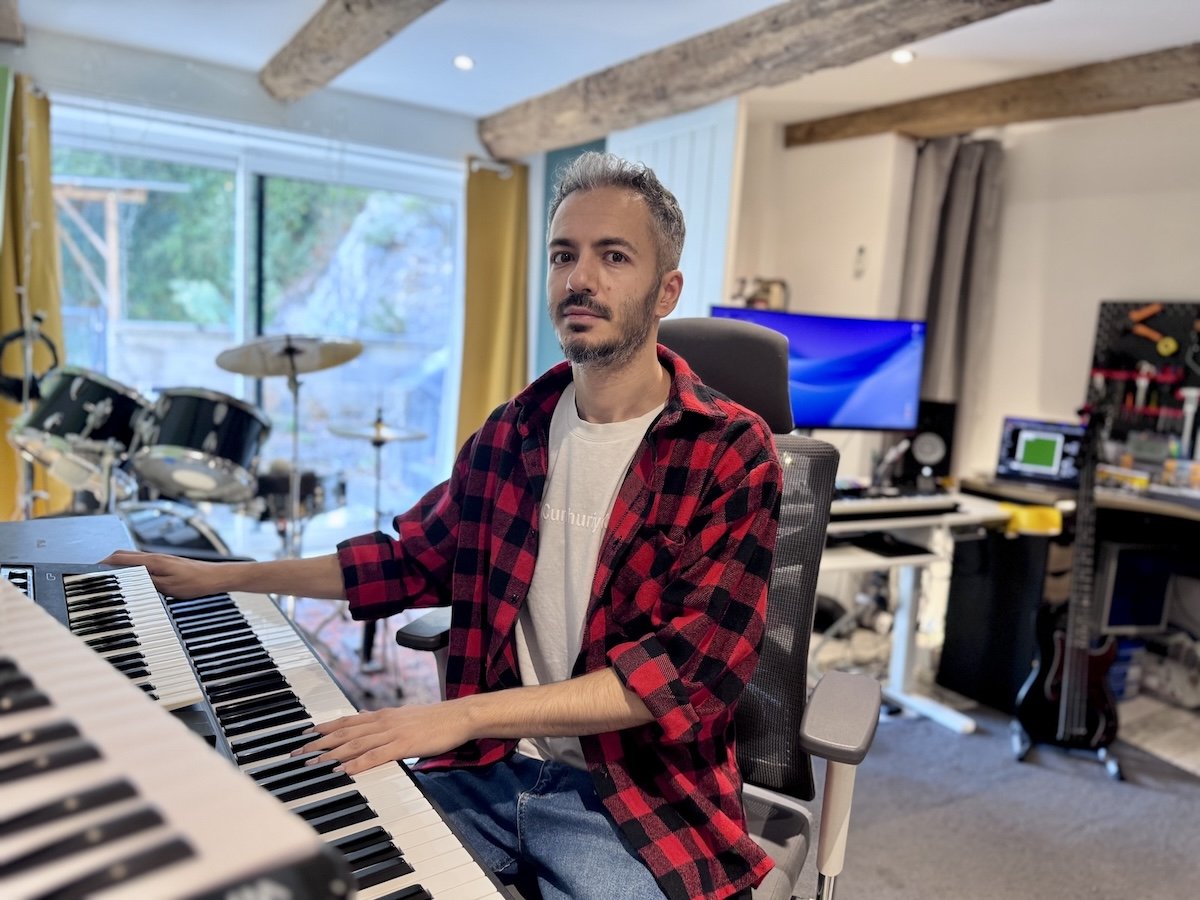 Umut Erhan in Studio